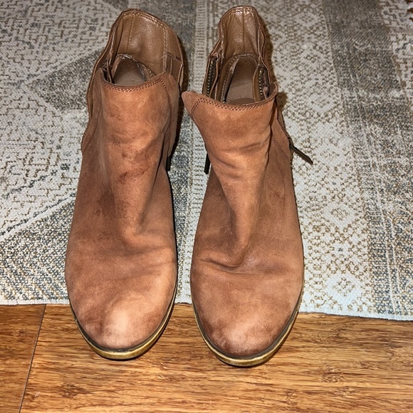 Lucky Brand Ankle Boots - Picture 2 of 6